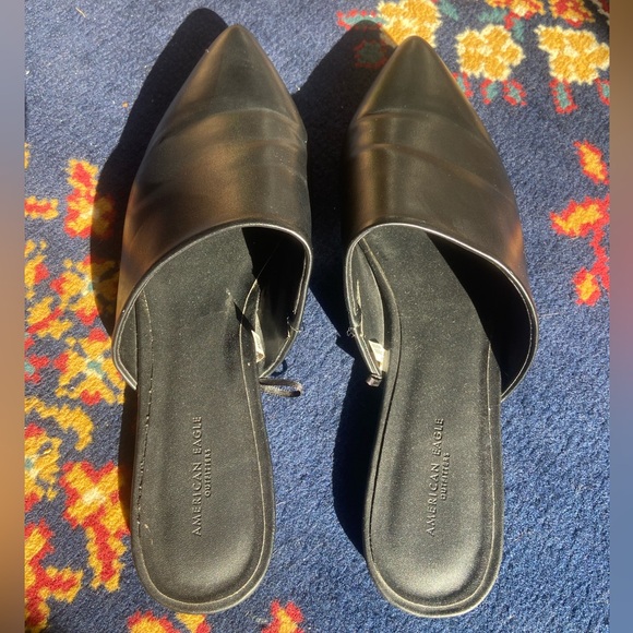 Black Slip-on Flat Mules from American Eagle - Picture 3 of 6
